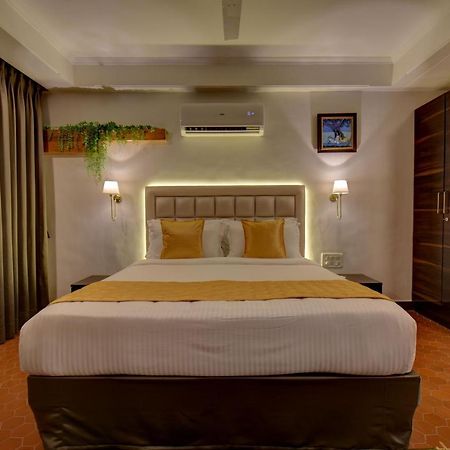 Elite Hotel Lonavala Exterior foto